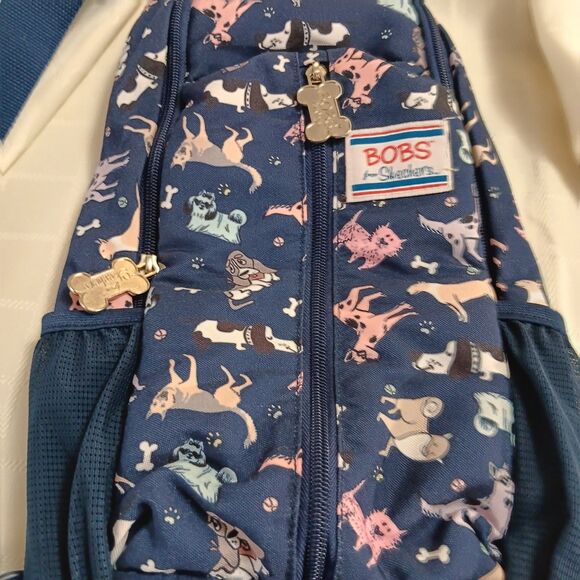 Bobs Skechers Crossbody Sling Shoulder Chest Bag Carry Tote Med Backpack Dog EUC - Picture 2 of 11